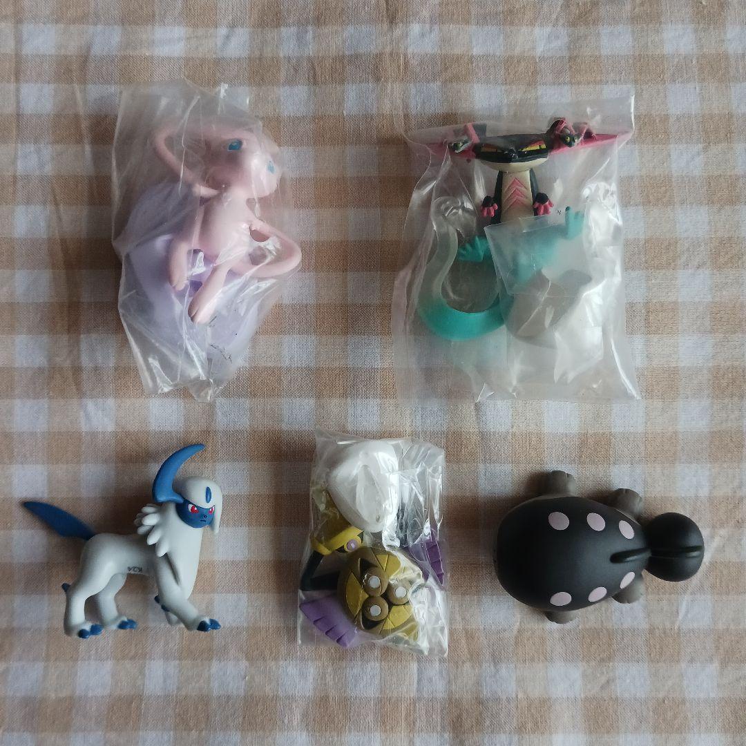 

[Б/У] Фигурки Покемонов: Мью, Драгапалт, Абсол, Эгислэш и Дух