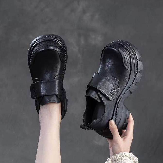 Johnature Chaussures Rétro à Bout Rond et Semelles Épaisses en Cuir Véritable Décontractées à Crochets et Boucles Chaussures à Plateforme pour Femmes