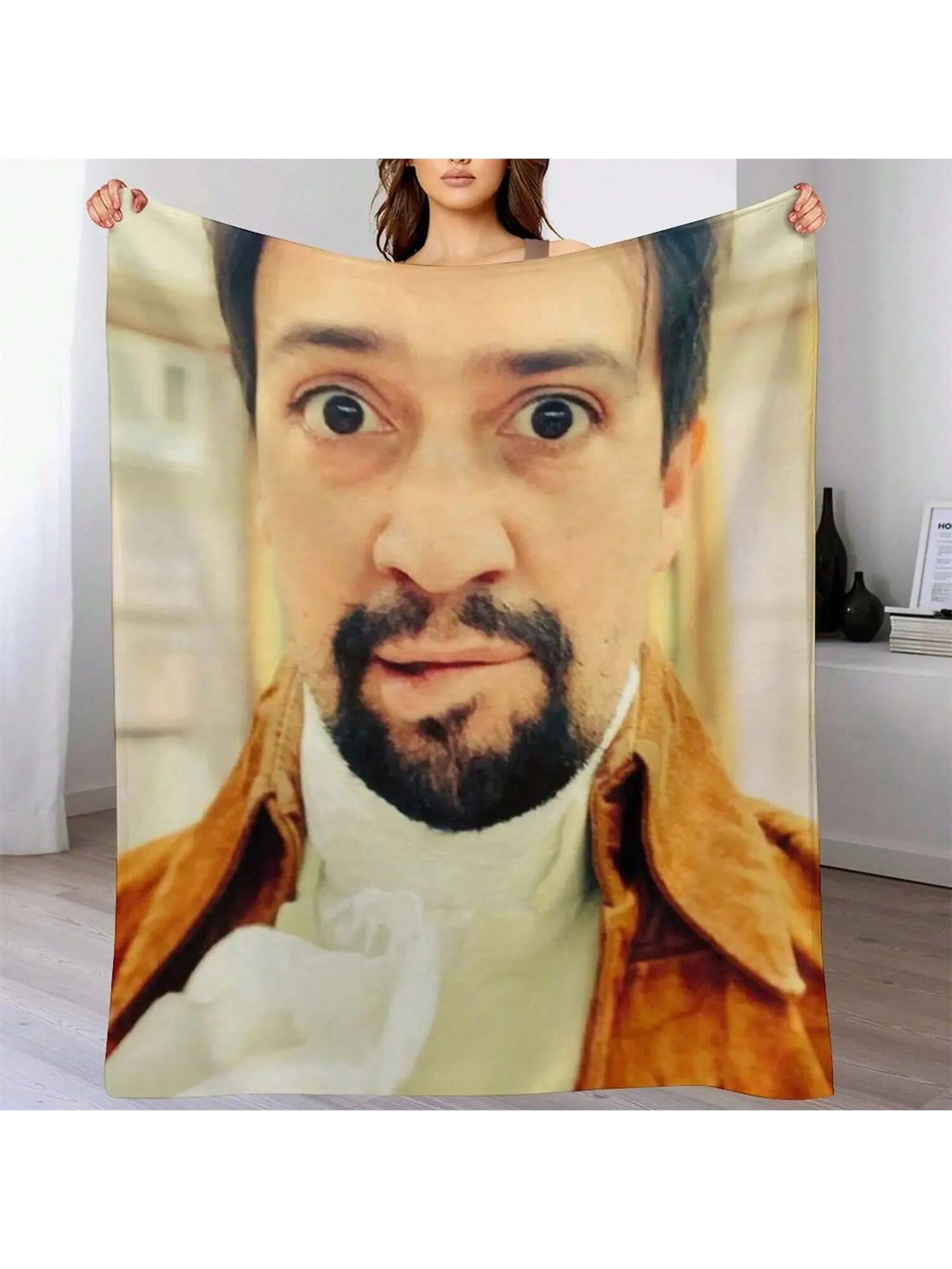 

Lin Manuel Miranda Biting His Lip Throw Blanket Hair Blankets And Throws Picnic Blankets For Baby Blankets 75X95CM сірий колір