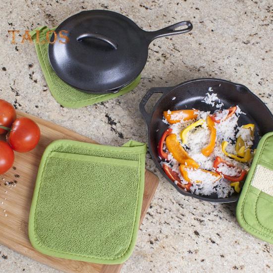 AVANA Guanti da forno in silicone, resistenti al calore, antiscivolo, con morbida fodera interna in cotone, fino a 250 °C, per barbecue, cucinare, cuocere al forno, rosso