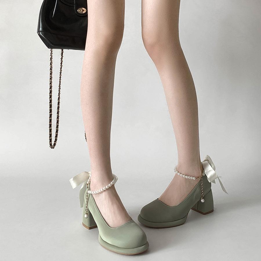 Søte og enkle franske høye hæler med tykk hæl damesko 2025 nye høst- og vinter svarte små retro Mary Jane sko