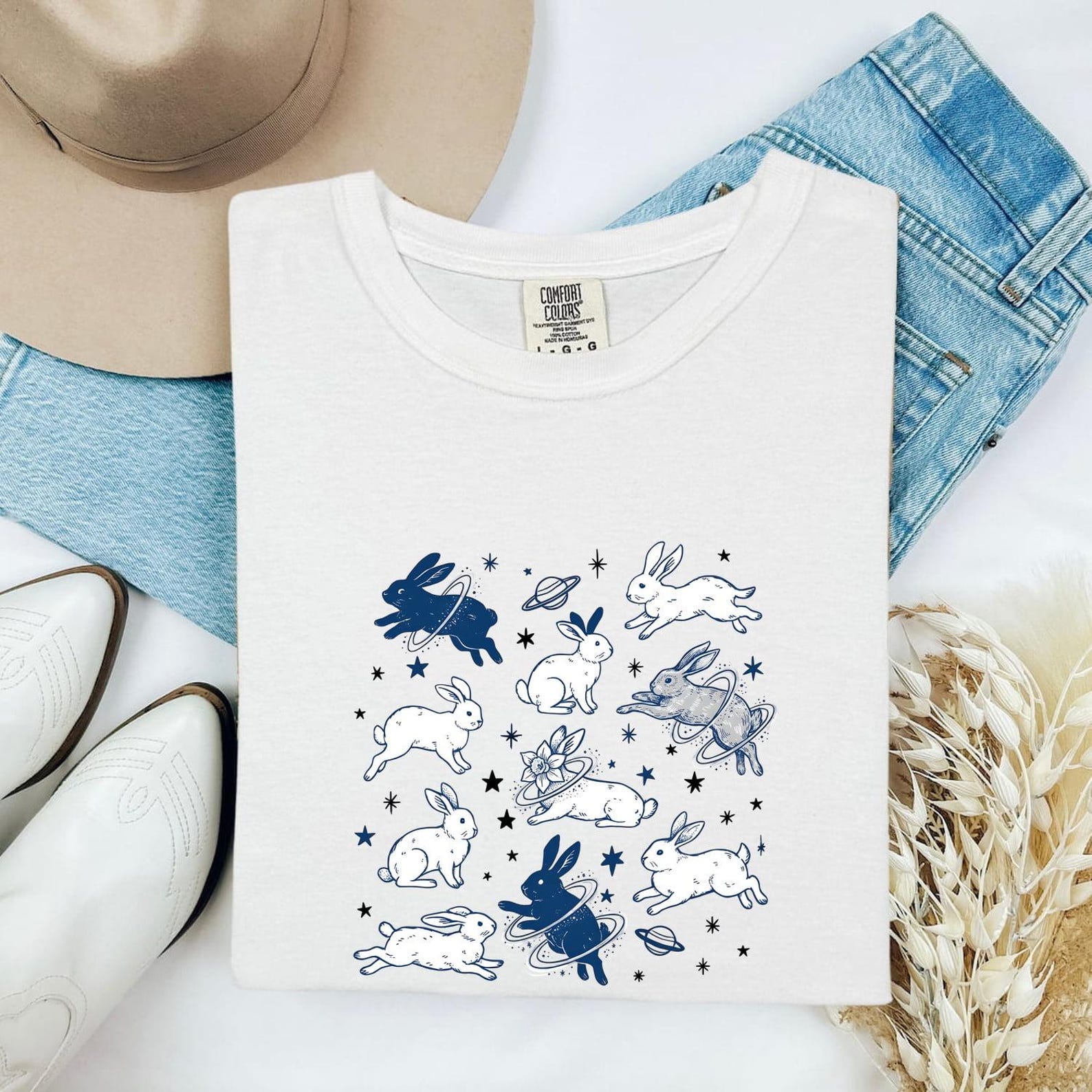 Galaxy Rabbit Shirt Easter Creature Gift Women Sketch Tee Bunny T-Shirt Easter Fan Hare Tshirt Drawing Retro Twinkles Tshirt S