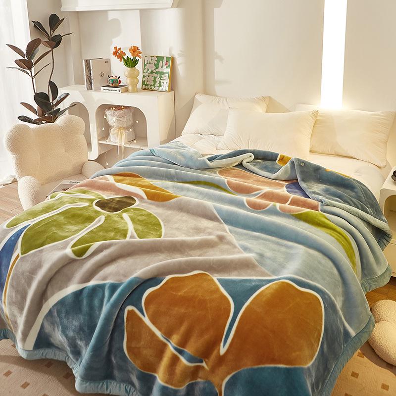 Double-Sided Coral Fleece Raschel Blanket - Thickened Velvet Cover for Autumn & Winter, Perfect Wedding Gift
