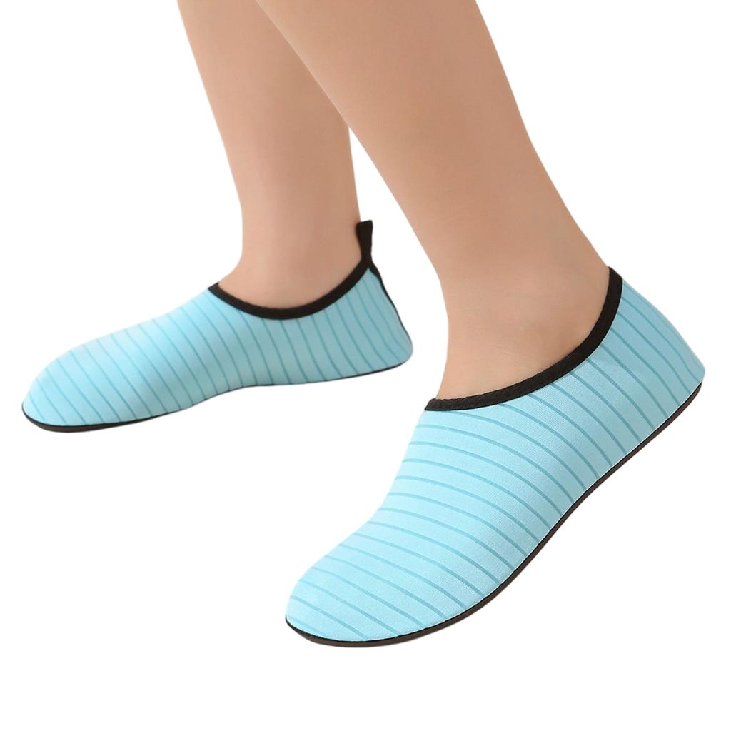 Kinder Wasserschuhe Schnelltrocknend Zum Hineinschlüpfen Strandschuhe Leichte Flexible Sohle Aqua Socken für Außenpool Schwimmen Surfen Wassersport