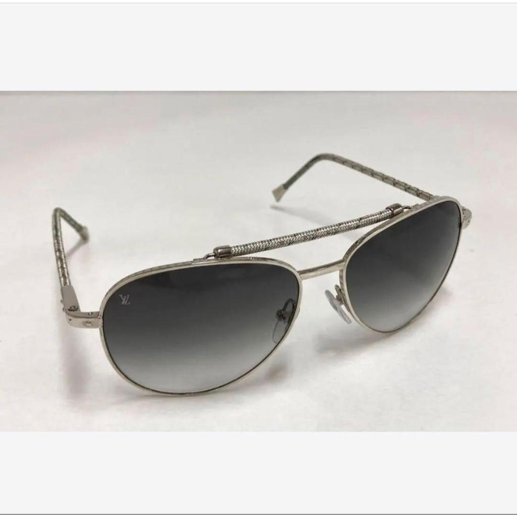 Used LOUIS VUITTON Aviator Sunglasses
