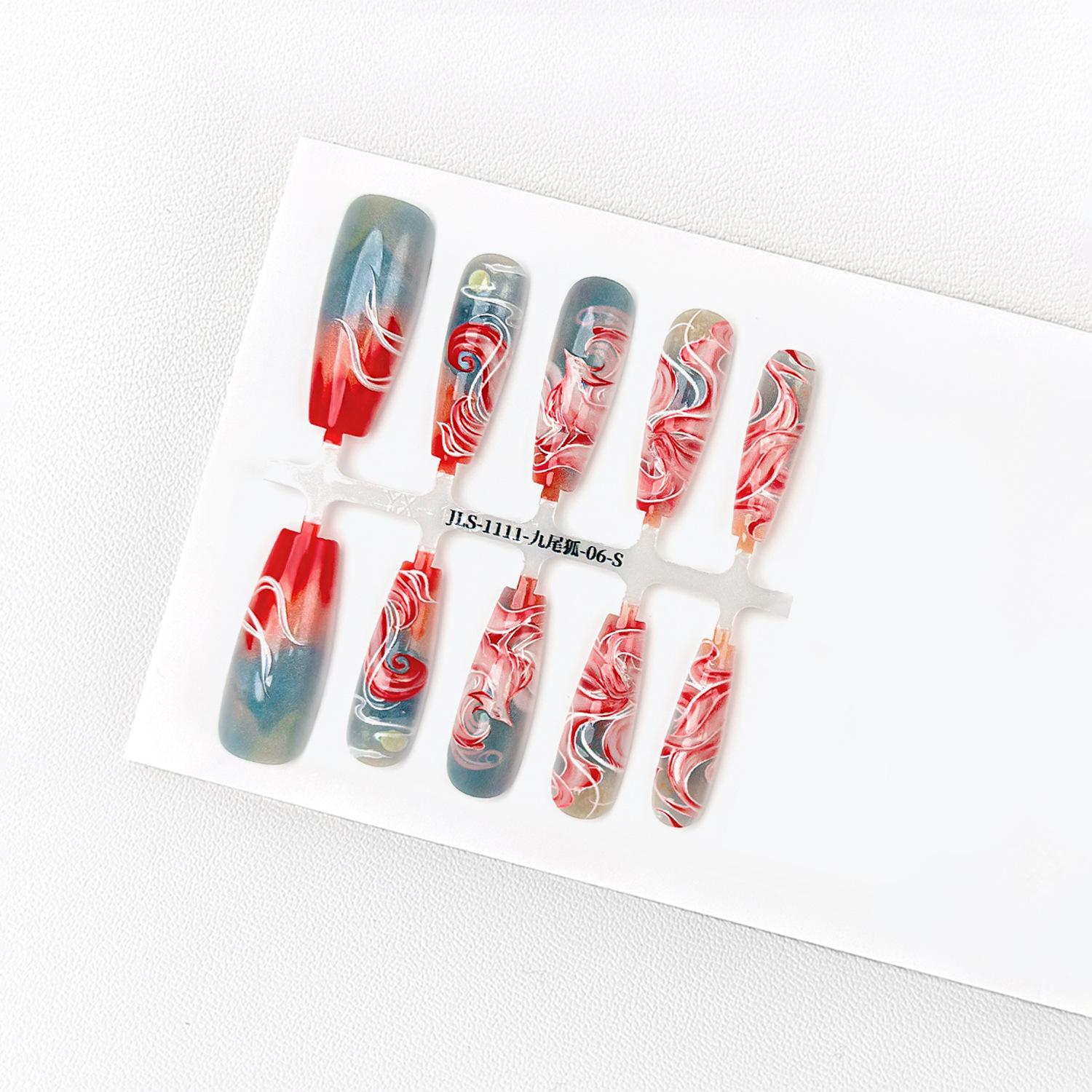 

Стиль струйной печати Цзяолун: Нежные отбеливающие неровные длинные накладные ногти-лесенки