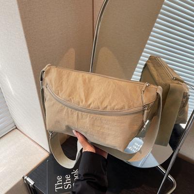 Casual and Simple Single-shoulder Bag, A Niche Crossbody Bag for Commuting To Work