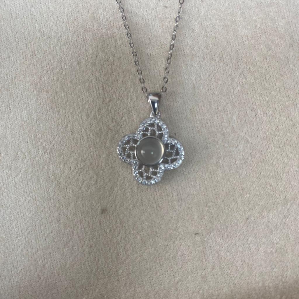 925 Sterling Silver Four Leaf Clover Natural Chalcedony Necklace Vintage Clavicle Chain Diamond Pendant High Ice Jade Jewelry