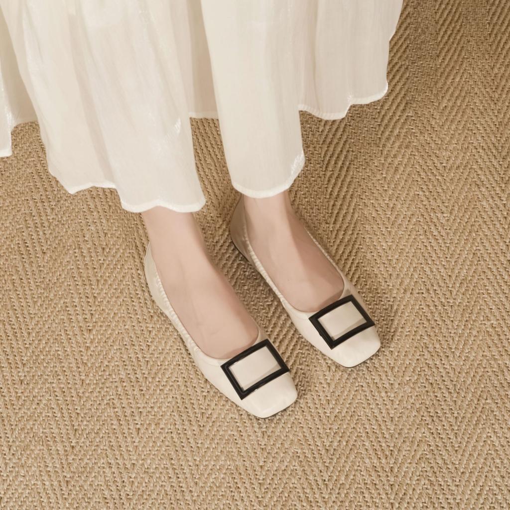 2025 autumn new fashionable flat-soled grandma shoes comfortable soft soles not tired feet egg roll shoes casual versatile Doudou shoes