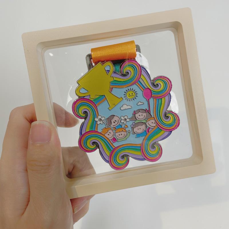 Marathon Medal Display Stand Acrylic Storage Box Wooden Frame Storage Rack for Badges And Medals Simple Style Home Organization