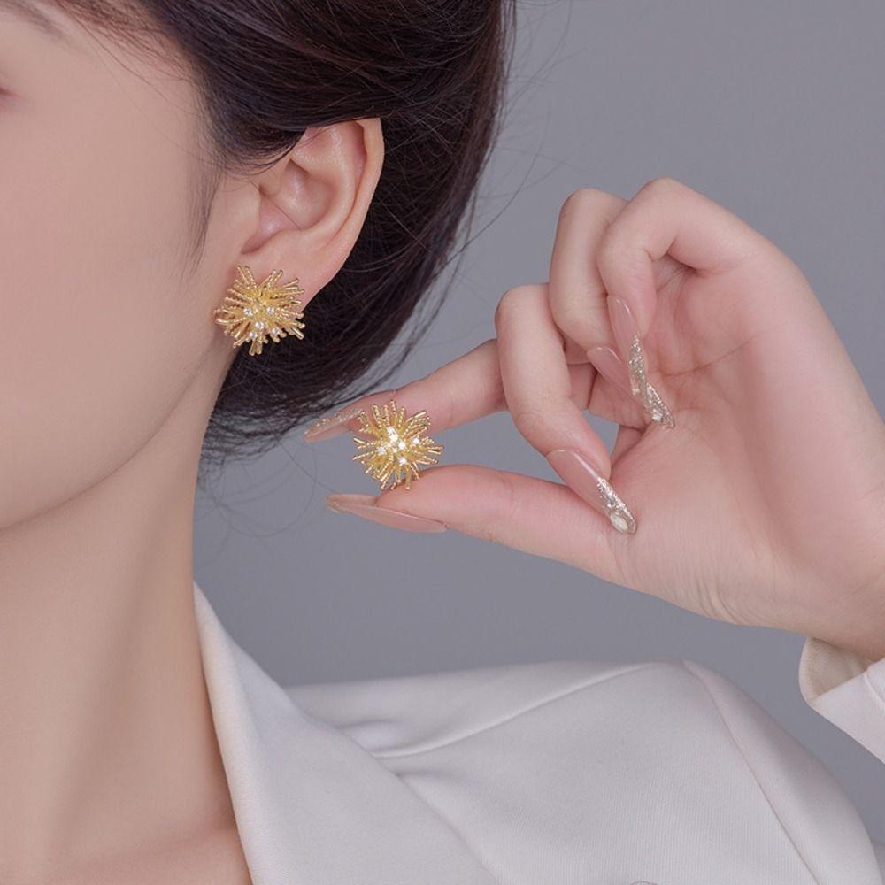 Exquisite Metal Stud Earrings Zircon Geometric Flower Earrings Fireworks Shape Earrings  Women