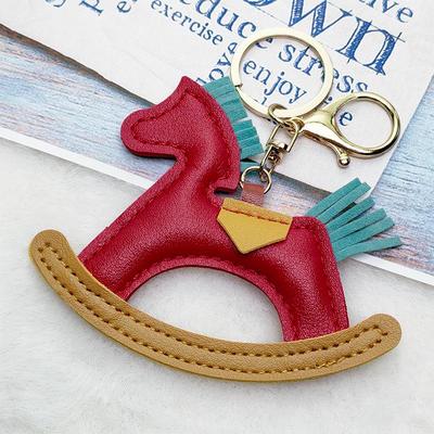 2025 Jahr des Pferdes Leder Schlüsselanhänger - Kreativer Kleines Pferd Anhänger mit Baumwollgefülltem Wackel Charm