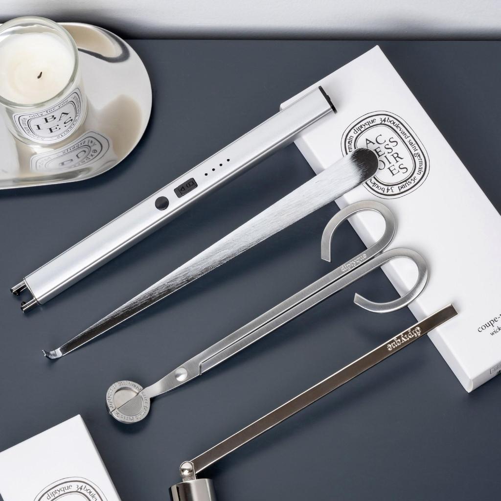 Diptyque Kaarsendover en Wick Trimmer Accessoire Set