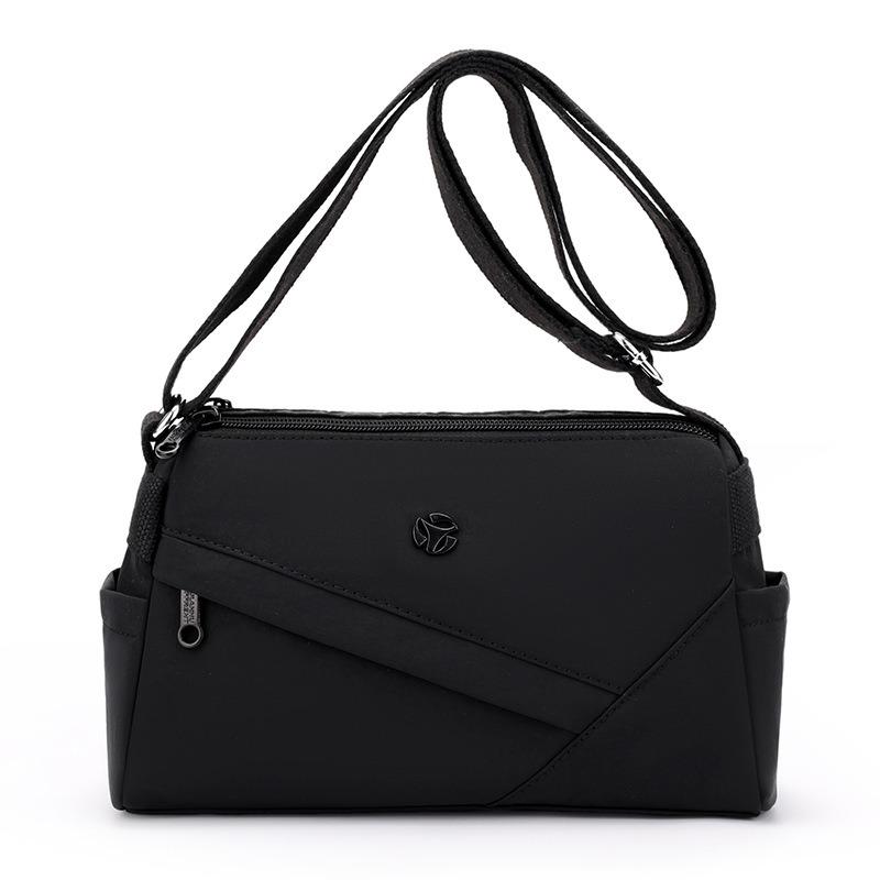 

Fashion lightweight large-capacity messenger bag women s leisure new anti-splashing nylon bag trendy multi-layer shoulder bag