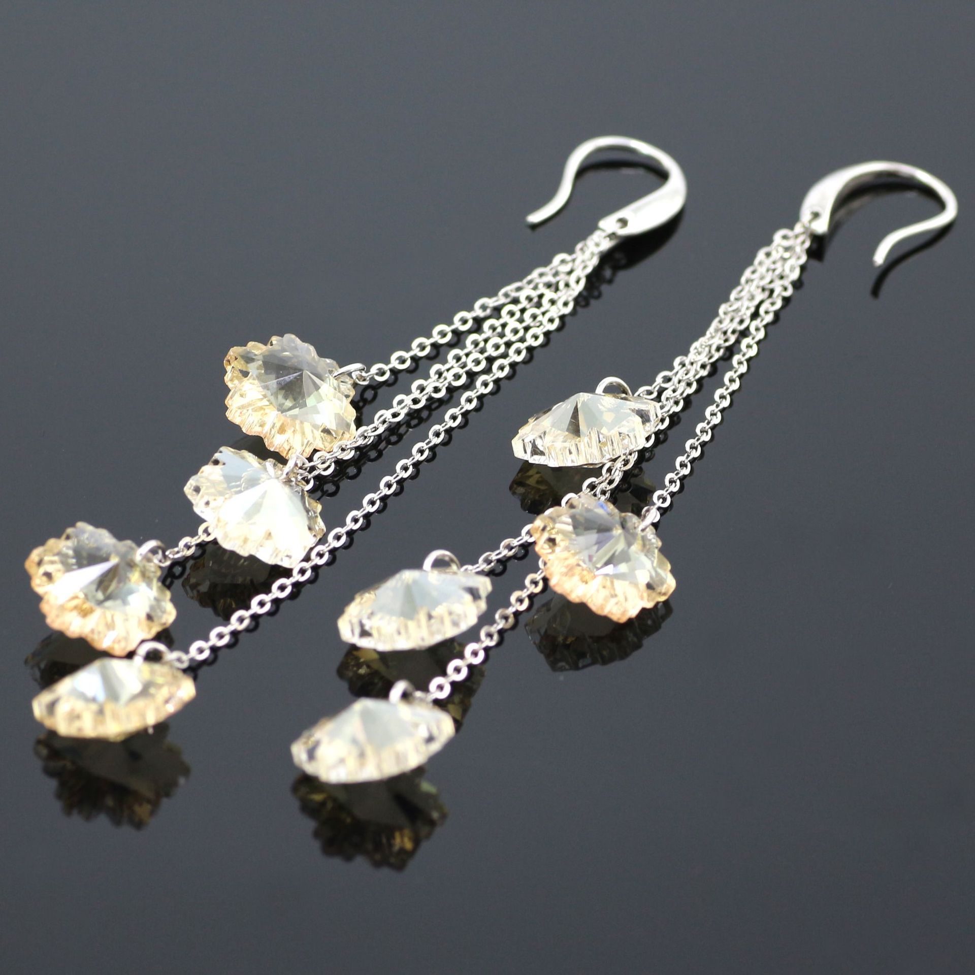 

Новый стиль, серьги со сверкающими кристаллами, супер фея, нежные серьги с элементами, романтические серьги с бахромой Ид аль-Фитр Лассер Байрам K9