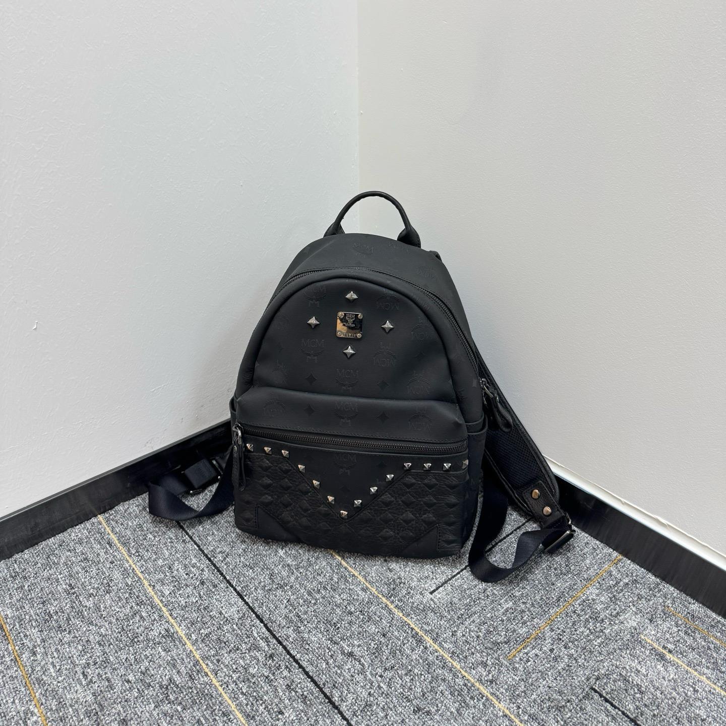 [Pre-Owned] Stark Small Black Coated Canvas Monogram Studded Backpack Silver Hardware - Fair #1WA78DJ ONE SIZE