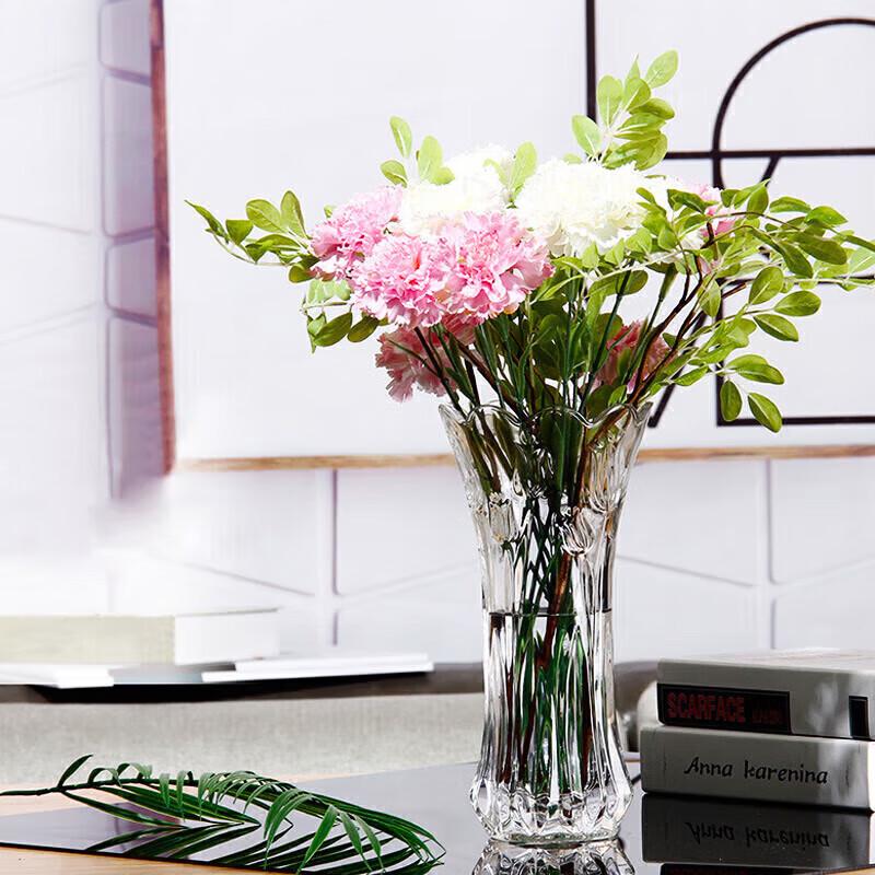 Dekorative Glasvasen für Blumenarrangements