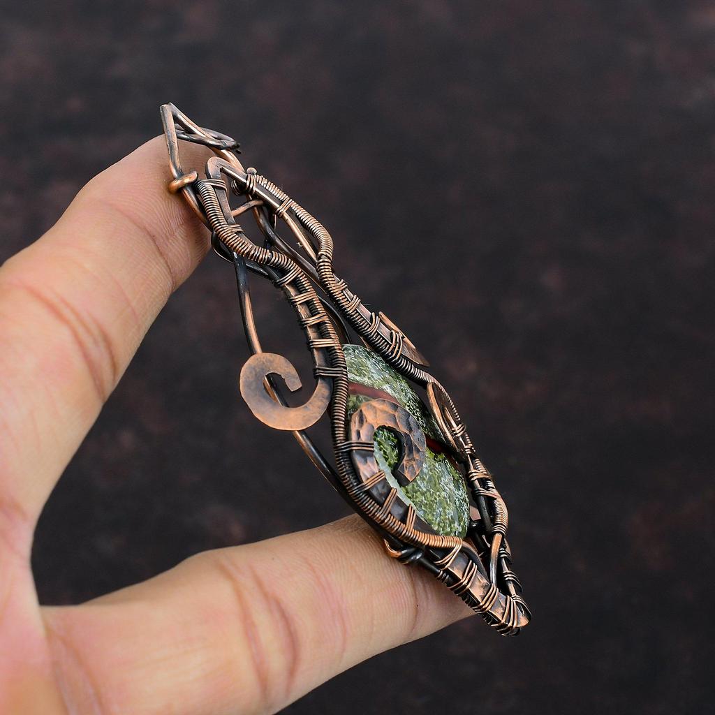 Drachenblutstein Anhänger Kupferdraht umwickelter Anhänger Handgefertigter Edelsteinschmuck Neuestes Design Anhänger Kupferdraht umwickelter Schmuck Geschenk für Sie