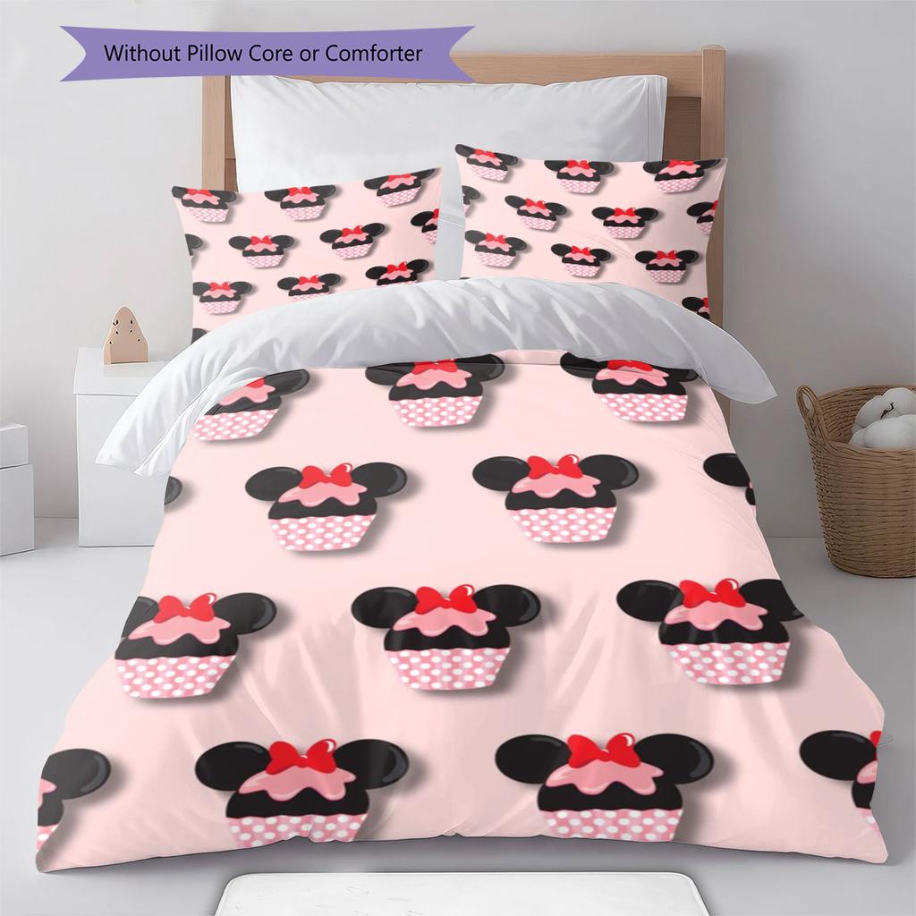 Retro-chic Minnie Mouse Themed Bedding Set – The Perfect Choice for Decorating A Child's Bedroom. Comfortable and Warm.