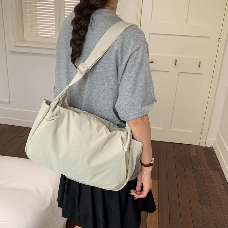 Nylon Shoulder Bag Women's Solid Color Large Capacity Crossbody Bag