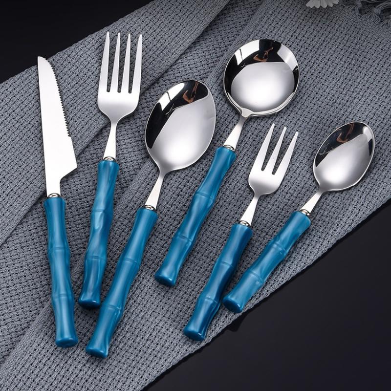 Refined Bamboo Handle Cutlery Set Stainless Steel Suitable for Home Kitchens and Gifts