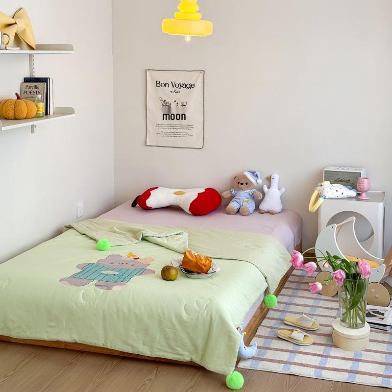 

Premium Cartoon Embroidered Cotton Quilt for Kids – Summer Cool, Machine Washable 120*150cm Summer Quilt, 1.5 lbs