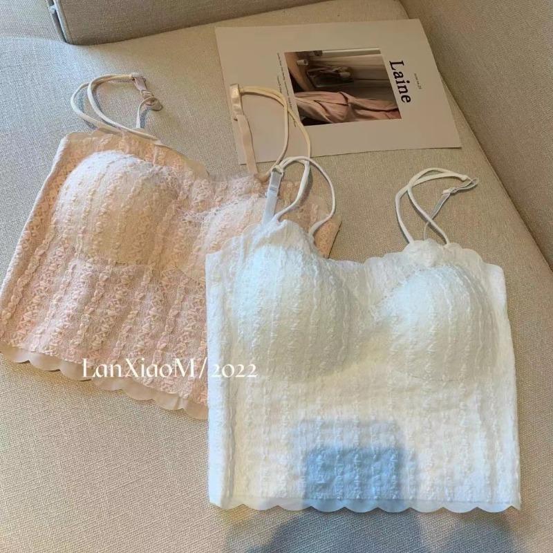 Tílko s odhalenými zády ve francouzském stylu