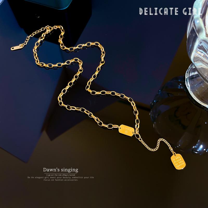 Fashion Retro Women's Necklace Temperament Micro Diamond Necklace Exquisite Collar Chain Accessories