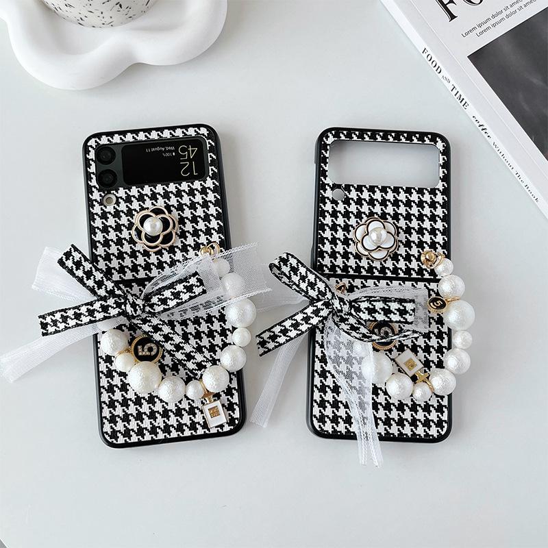 Black And White Qiandongge Light Luxury Mobile Phone Case For Samsung Zflip4 Women'S Folding Flip Portable Camellia