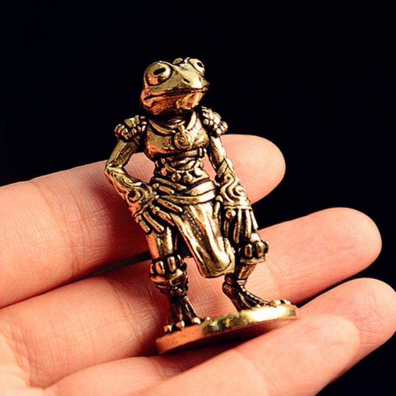 Graceful Frog Statue Ornaments Mini Antique Brass Frog Animal Sculpture Home Desk Decoration Tea Pet Collection Exquisite