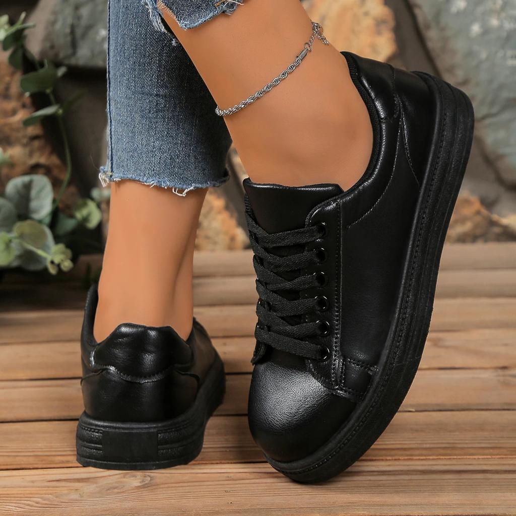 Women's fashionable board shoes, women's soft soled lightweight, sports outdoor shoes, women's skateboard shoes