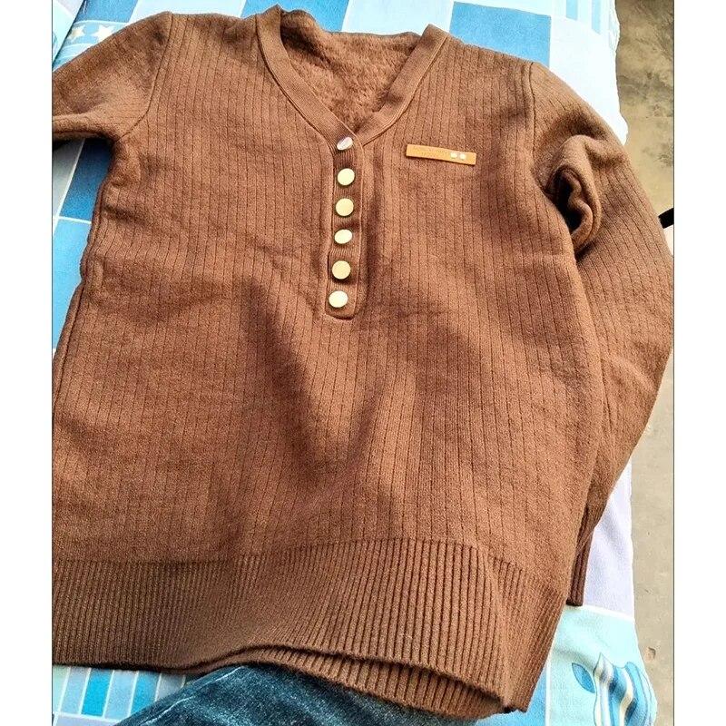Thicken Warm Plus Velvet Winter Sweaters Women Casual V-neck Button Decoration Design Basic Solid Knit Pullover Bottomed Jumpers