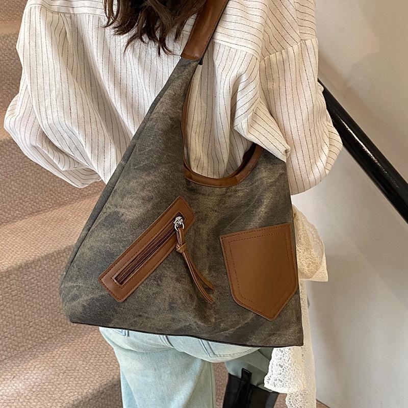 Neue Frühling Retro Kontrastfarbe Schultertasche Große Kapazität Einfache Umhängetasche Pendeln Nischendesign Tragetasche