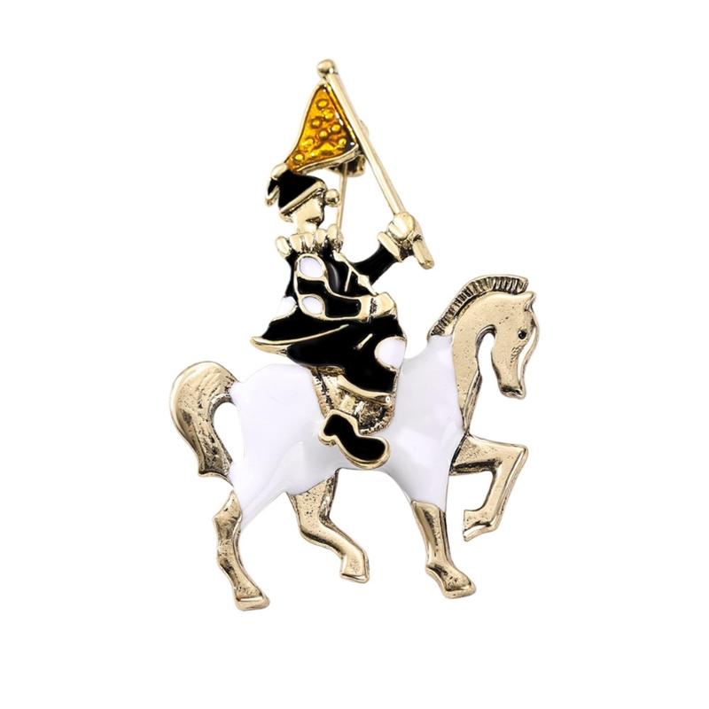 

Equestrian Pin for Coat and Scarf Attachment Fashion Knight Horse Brooch Jewelry for Suits And Scarves