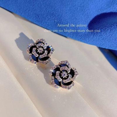 JMXD-French Internet Celebrity Flower Earrings Fashionable Retro Niche Light Luxury Temperament Versatile Stud Earrings
