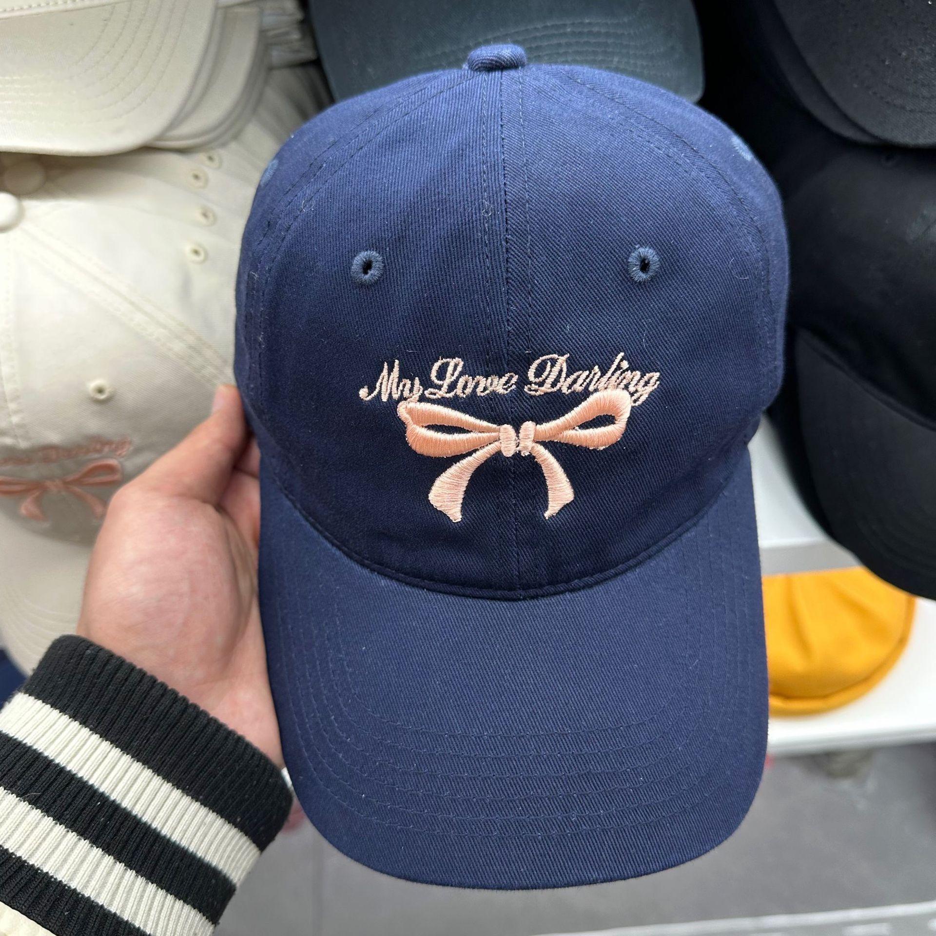 

Шляпа-бант в корейском стиле для женской весны и лета, новая вышитая бейсболка, подчеркивающая лицо, и маленькая кепка-утка Adjustable