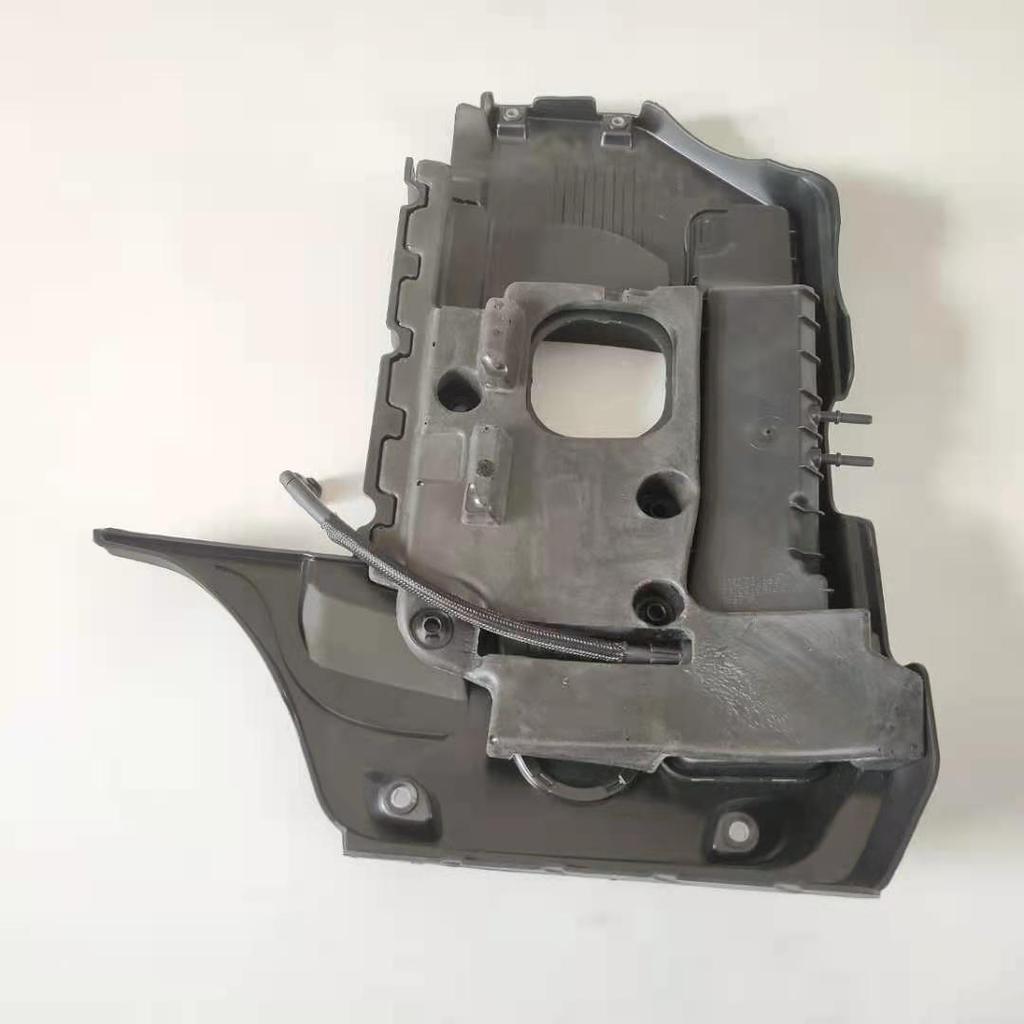 BMW 7 Series F01 Engine Cover Plate (Part 11127578858)