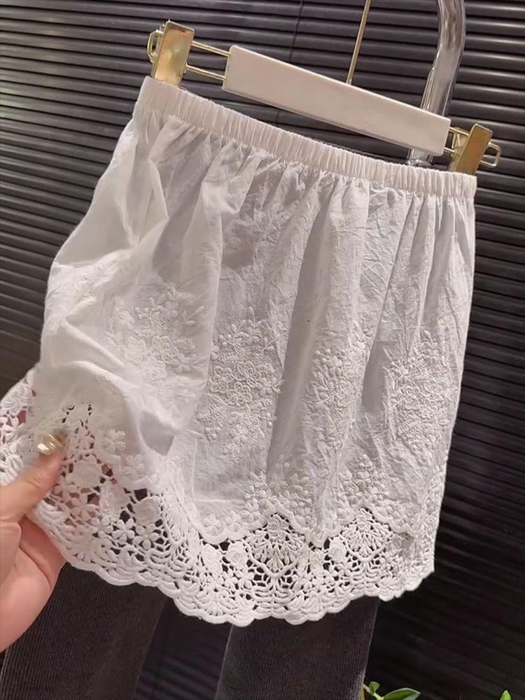 

Женский осенне-зимний комплект: Свитшот с баской, Леггинсы, Короткая кружевная юбка миди, Юбка, закрывающая бедра One Size белый