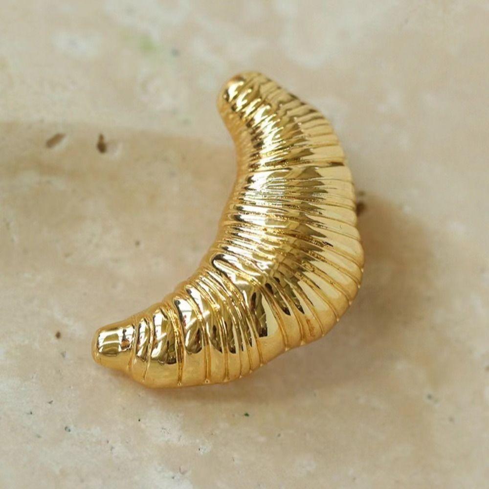 Zinc Zinc Alloy Metal Clothes Pin Silver Gold Brooch Personality Croissant Brooch  Daily
