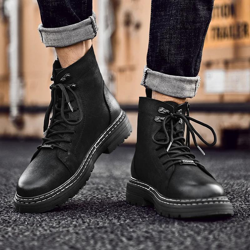 Men Genuine Leather Round Toe Boots British Style Classic Flat Designer Work Boots Outdoor Antiskid Motocross Boot Walking Shoes