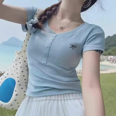 2025 Sommer V-Ausschnitt Schleife Stickerei Kurzarm T-Shirt für Damen: Stilvolles, Schlankmachendes und Vielseitiges Oberteil
