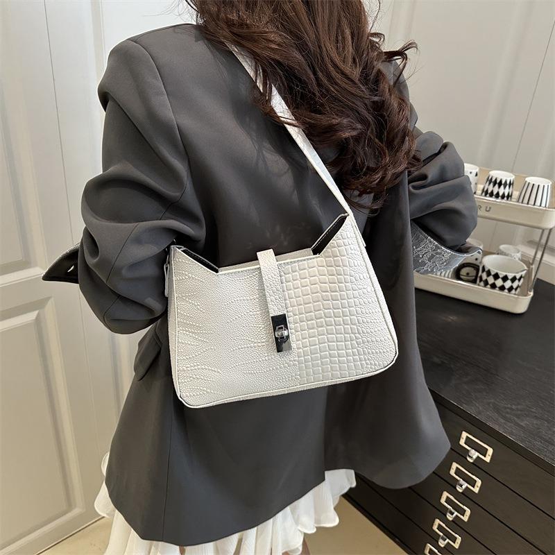 High Sense Temperament Niche Design Atmosphere New Bag Popular Handbag Shoulder Underarm Bag Women