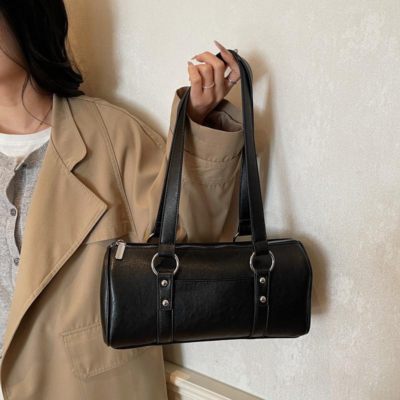 Retro Solid Color Women's PU Leather Pillow Shoulder Bag 2026 New Trend Simple Underarm Bag for Daily Use Handbags and Purses