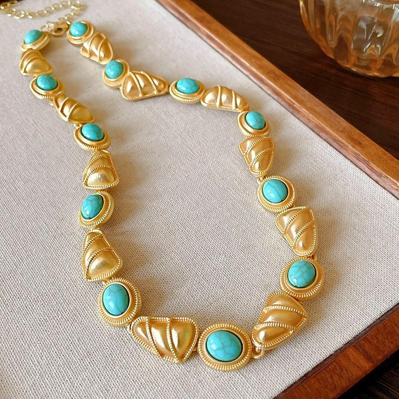 French Oval Lace Pearl Necklace - Retro Court Style Fashion Clavicle Chain