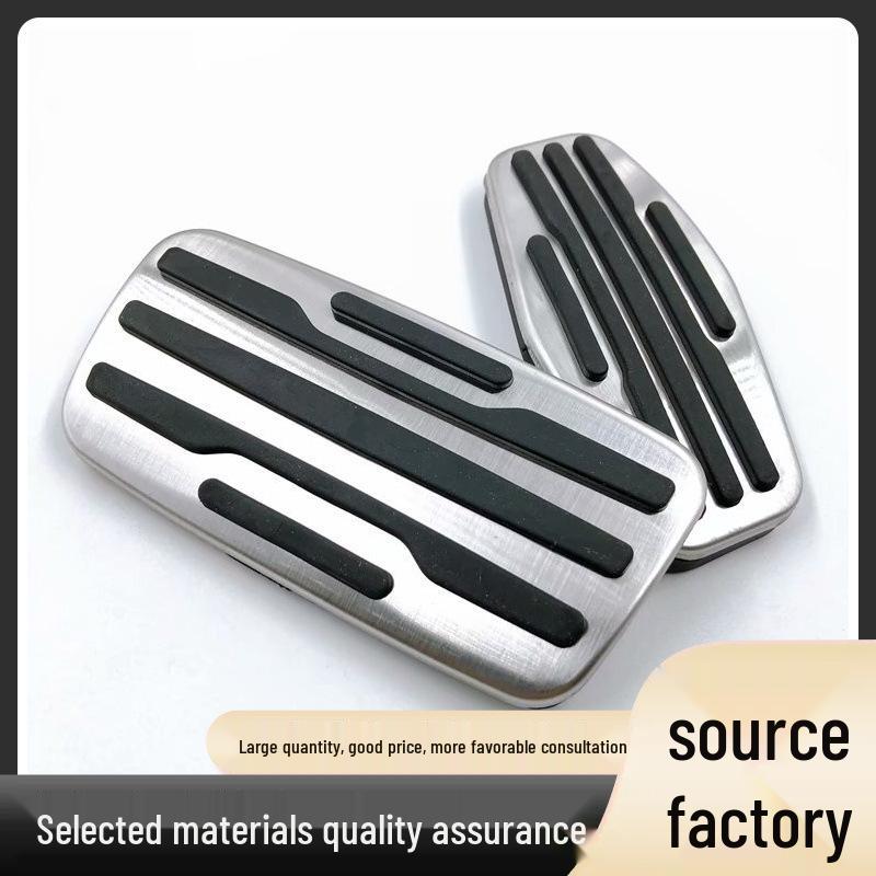 

2019-2020 Chevy Silverado Throttle & Brake Pedal Interior Mod