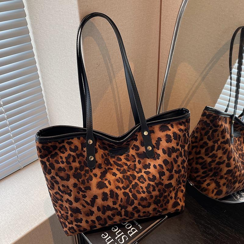Popular Textured Bag Women's Autumn New Leopard Print Tote Bag Women's Large-capacity Commuter Shoulder Bag