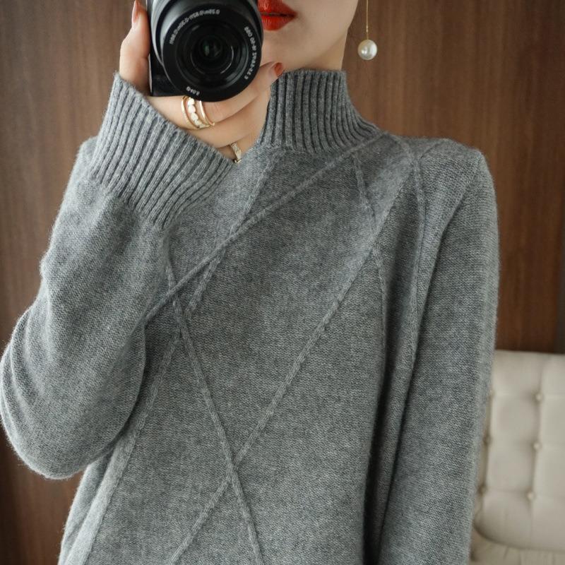 Autumn and Winter New Knitted Inner Thickened Pullover New Sweater Loose Long-sleeved Semi-turtleneck Bottoming Shirt Women