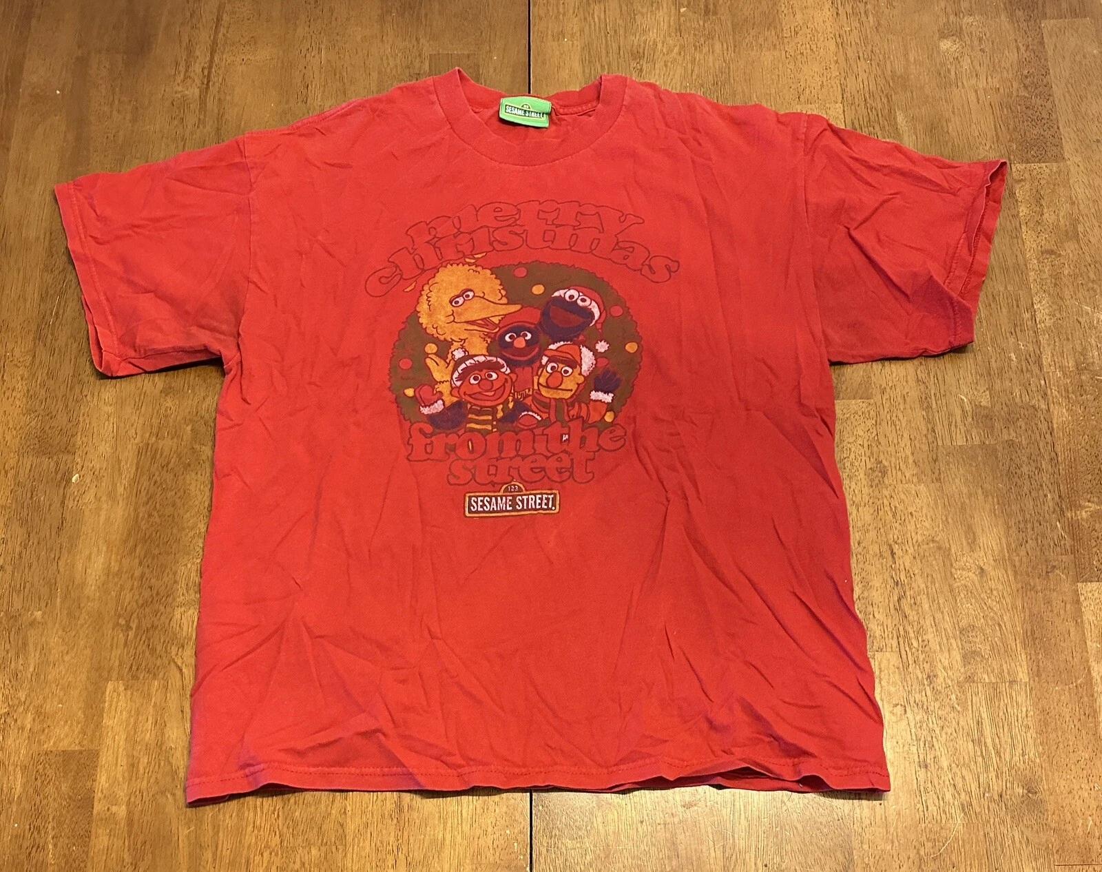 Vintage Sesame Street Merry Christmas From the Street T Shirt XL 2009 XL