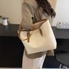 Premium Sense Retro Big Bag Women'S Contrasting Color Shoulder Bag Large Capacity Commuter Tote Bag