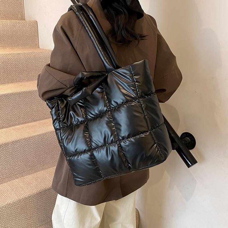 Simple shoulder bag down cotton clothing bag space cotton portable tote women's bag fashion commuter bag underarm bag